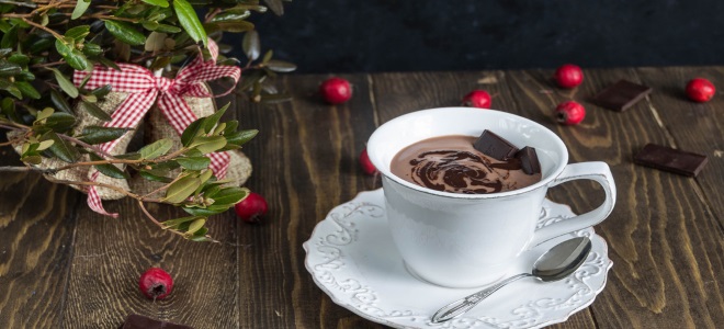 kako narediti vročo čokolado v mikrovalovni pečici