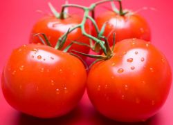 калории домати