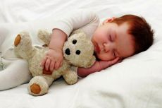 ile razy dziecko śpi w wieku 6 miesięcy