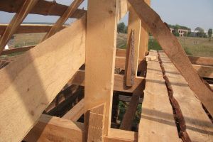 Kako zgraditi mansardno streho z lastnimi rokami11