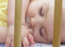 което легло е по-добре за новородено