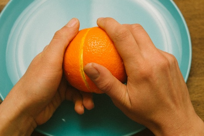 Jak szybko i łatwo wyczyścić pomarańczę 5