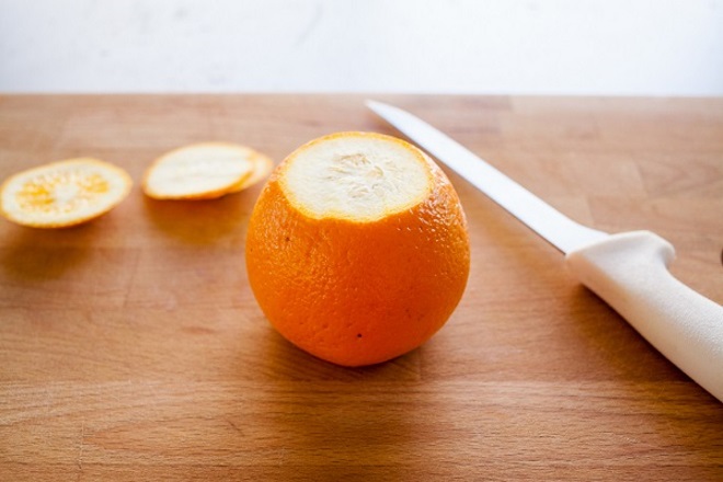 Kako lijepo očistiti narančasto 1