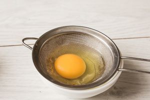 Како кувати купљено јаје код куће 1