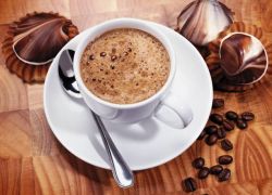 kako kuhati mleto kavo brez turkov