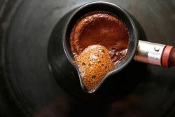 Kako okusno kuhati kavo na Turk