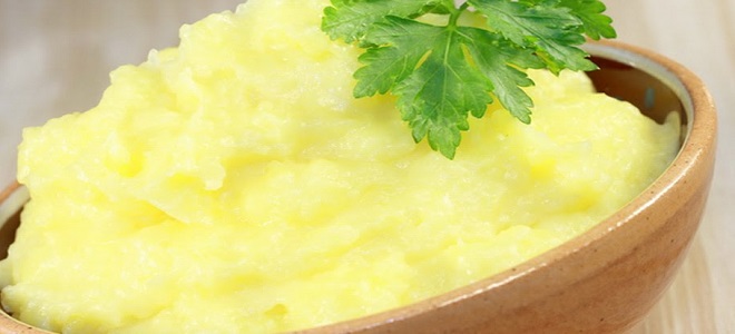 Puree brambor - recept s mlékem a vejcem