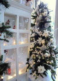 Како украсити оригинално божићно дрво1