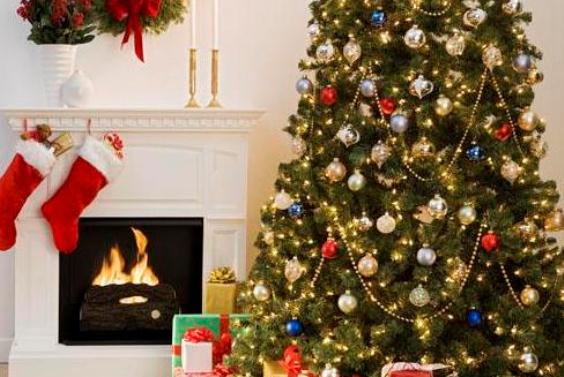 Kako ukrasiti božićno drvce