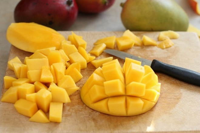 Kako očistiti in jesti mango 6