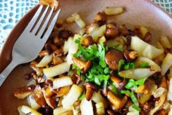 рецептата за пържени картофи с гъби в тиган