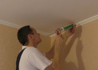 Как да слепете тавана на стената със собствените си ръце20