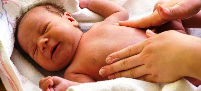 kako pomoći novorođenom djetetu da probudi