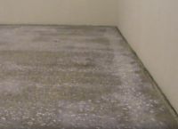 Как да поставите линолеум върху бетонен под