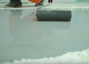 Kako položiti linolej na betonsko tla6
