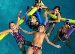 Kako se naučiti plavati otroka 10 let