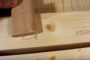 Kako izraditi krevet od drva s vlastitim rukama 15