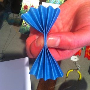 Jak zrobić ptaka z papieru3