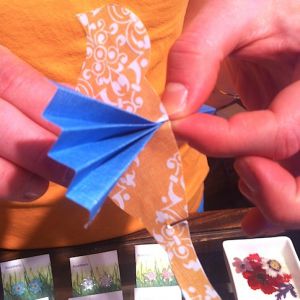 Jak zrobić ptaka z papieru4