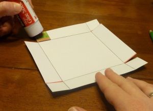 jak zrobić pudełko z papierem 5