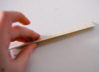 как да направите гривна от хартия29