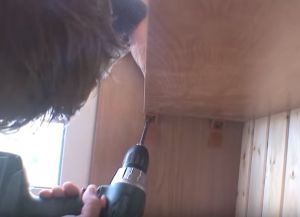 Как да направите гардероб на балкона със собствените си ръце24