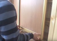 Како направити гардеробу на балкону с властитим рукама30