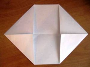 kako napraviti papir kreker 2