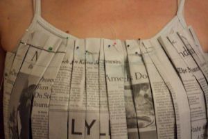 Как да направите рокля от вестници23