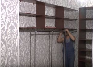 Како направити гардеробу у соби8