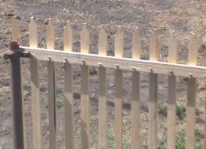 Как да направите ограда във вила13