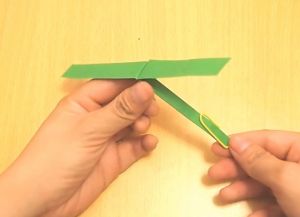 Как да направите хеликоптер от хартия 8