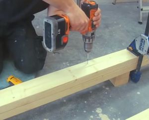 Jak vyrobit dřevěný žebřík5