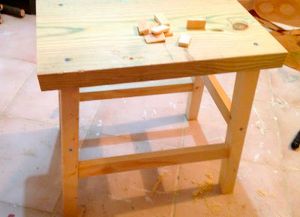 Jak vyrobit stoličku ze dřeva se svými vlastními rukama8