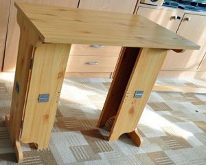 Jak zrobić stół z drewna własnymi rękami