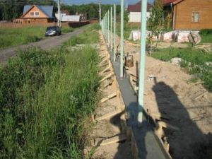 Jak vyrobit dřevěný plot7