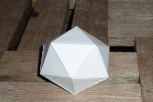 jak vyrobit icosahedron z papíru12