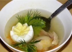 kako napraviti pileća juha transparentna