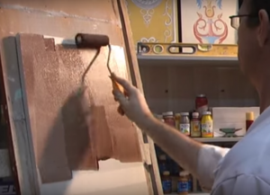 Jak pomalować drzwi pod drzewem własnymi rękami2
