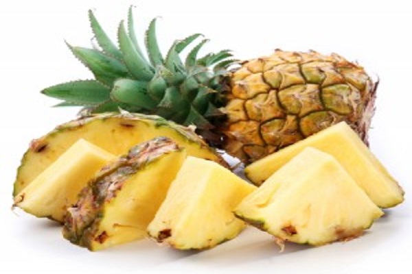 Čištění ananasu (4)