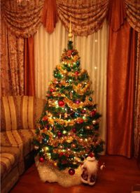 Jak zdobit vánoční strom4