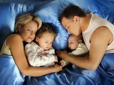 kako zaščititi po rojstvu doječe matere