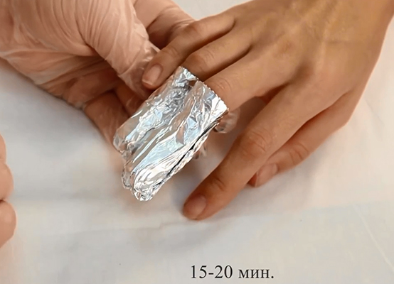 jak usunąć paznokcie akrylowe w domu 4