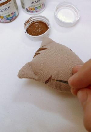 как да шият една играчка със собствените си ръце 18