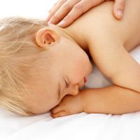как да възстановите съня на бебето
