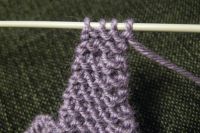 jak robić na drutach szalik (21)