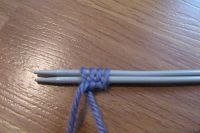 jak robić na drutach szalik (2)