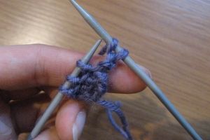 jak robić na drutach chustę (5)