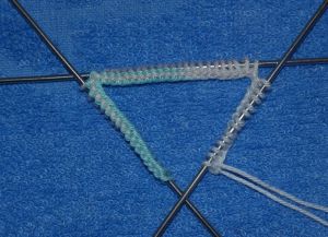 Jak robić na drutach legginsy za pomocą drutów 2