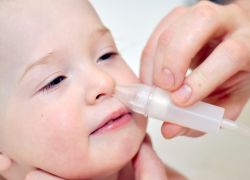 kako odstraniti podtlak iz nazofarinksa pri otroku